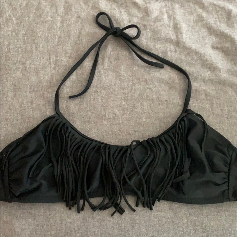 xhileration black fringe top